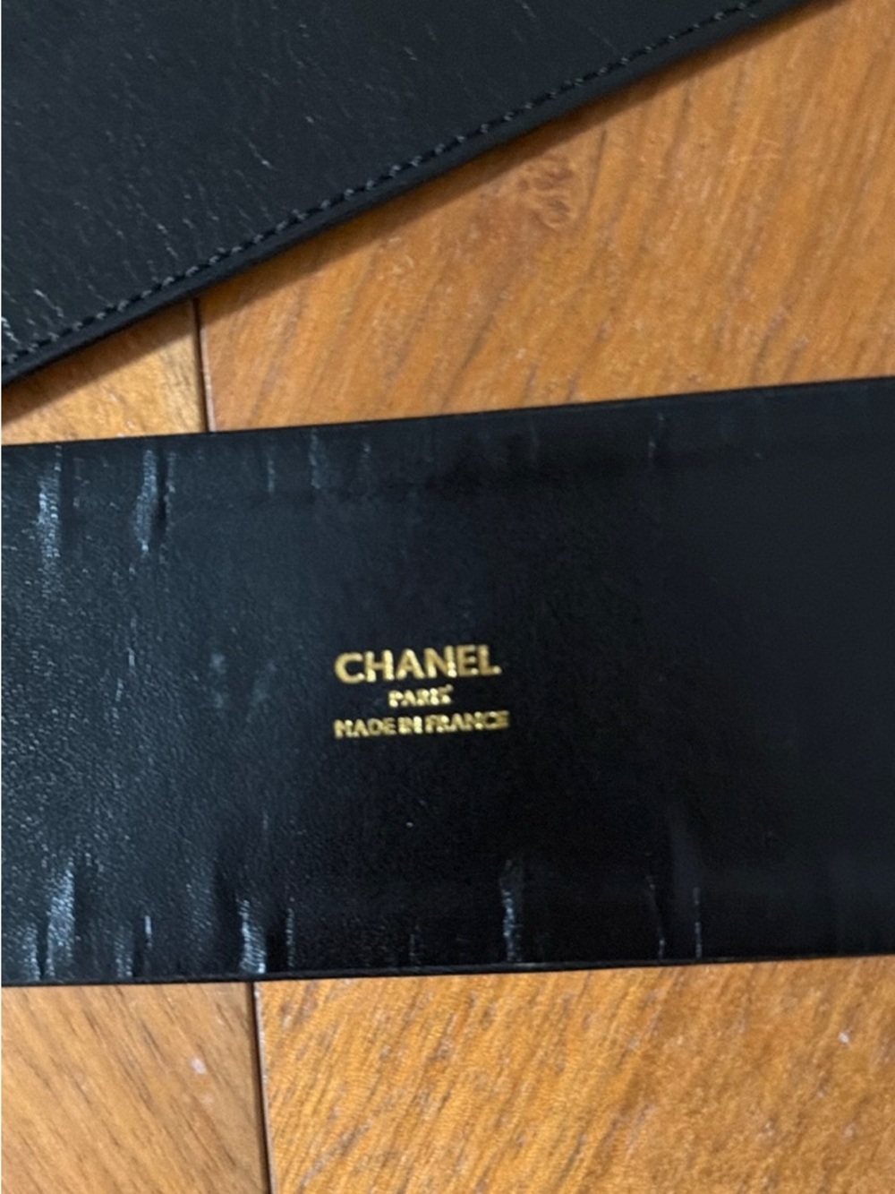 CHANEL Black Leather Belt with Ornate Gold Filigree Buckle - Picture 2 of 2